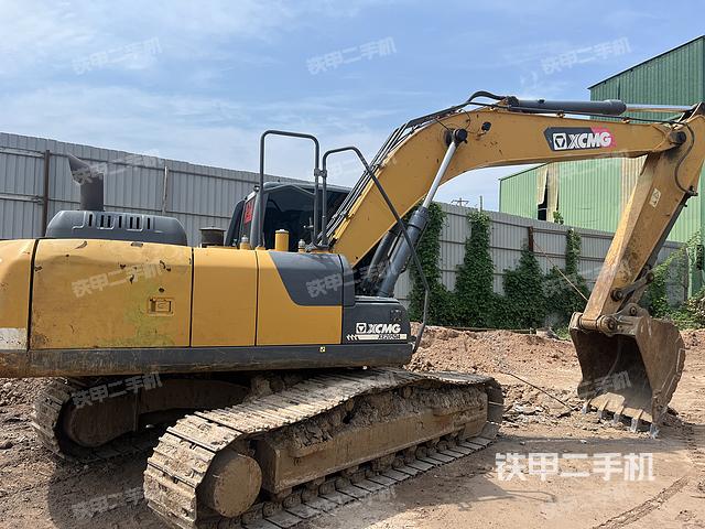 單側(cè)履帶整體（整機(jī)外觀）