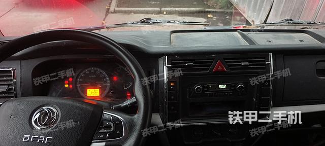 驾驶室操作台（设备外观及核心部件）