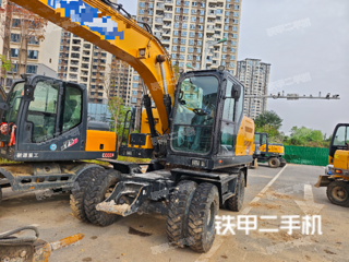 三一重工SY135C（國四）挖掘機(jī)