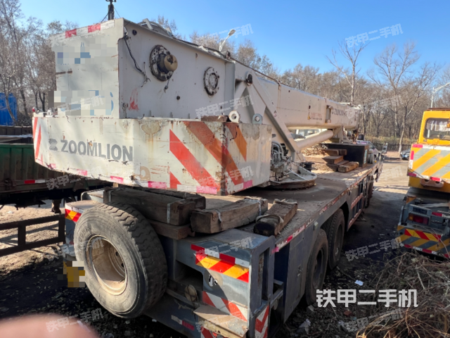 整机右后45°（设备外观及核心部件）