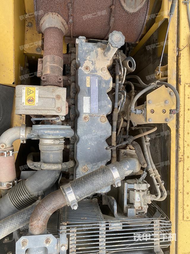 發(fā)動(dòng)機(jī)整體俯視（整機(jī)外觀）