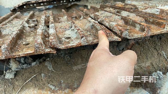 单侧履带整体（整机外观）