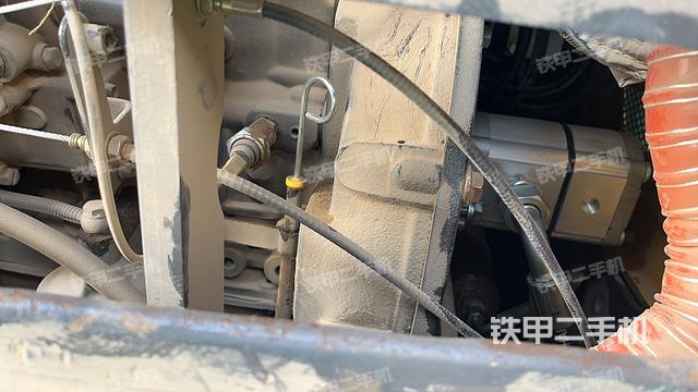 回轉(zhuǎn)馬達和主控閥（整機外觀）