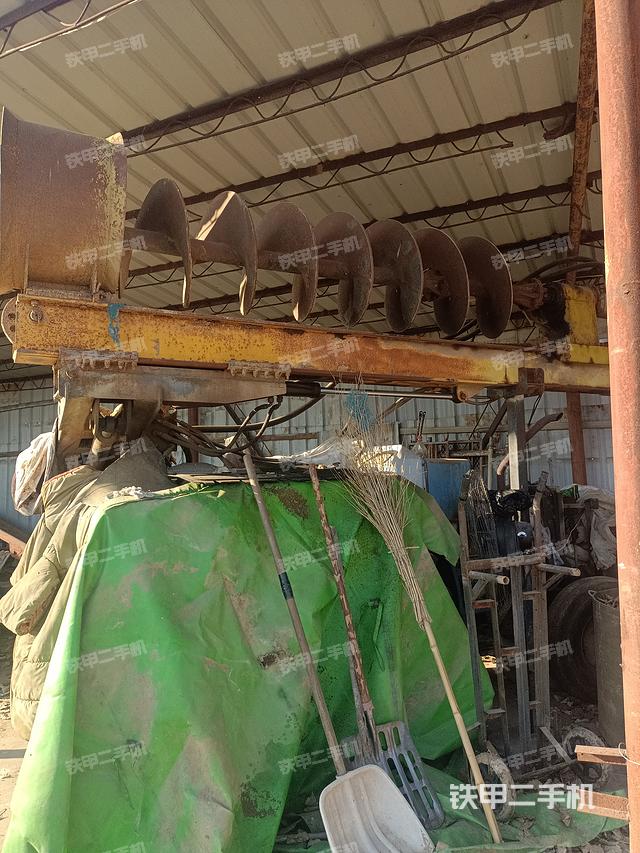 整機(jī)右側(cè)（設(shè)備外觀及核心部件）