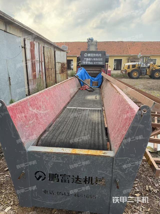 整機(jī)右后45°（設(shè)備外觀及核心部件）