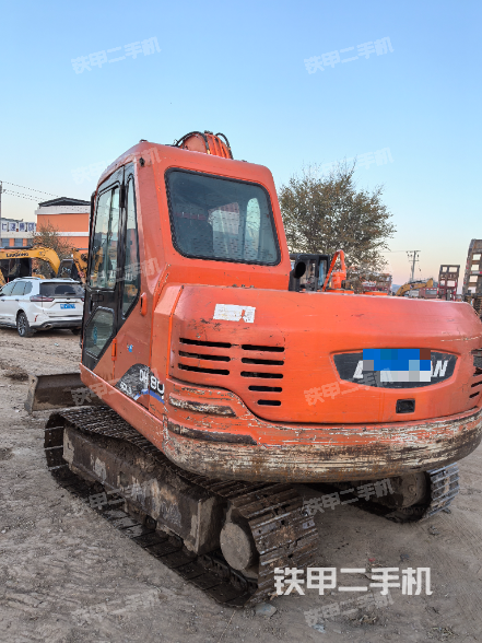 整機右后45°（整機外觀）