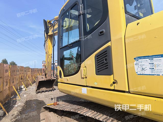 驾驶室顶部（整机外观）