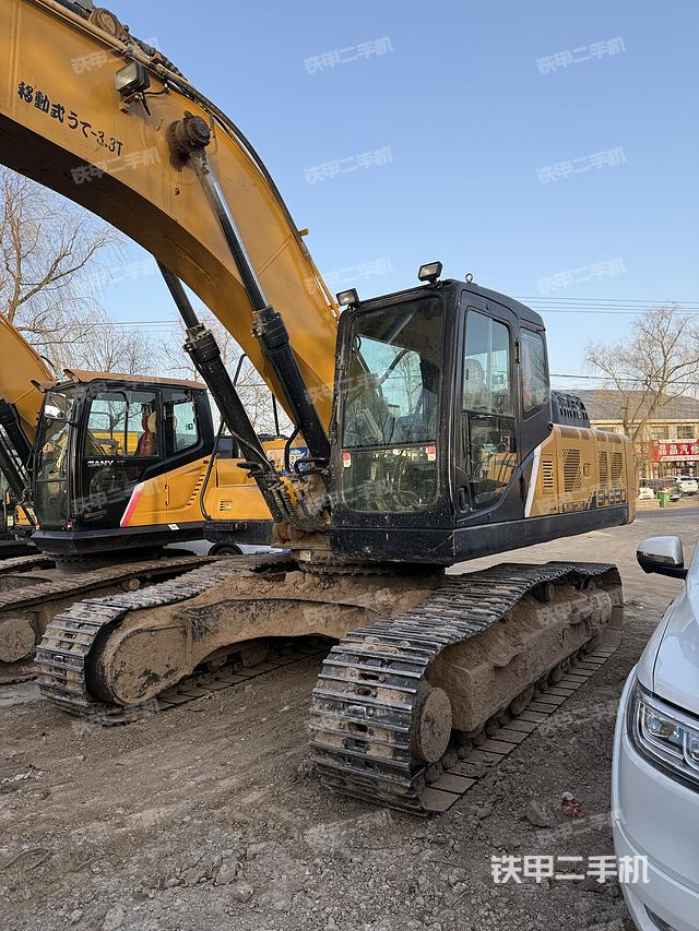 駕駛室整體（整機(jī)外觀）