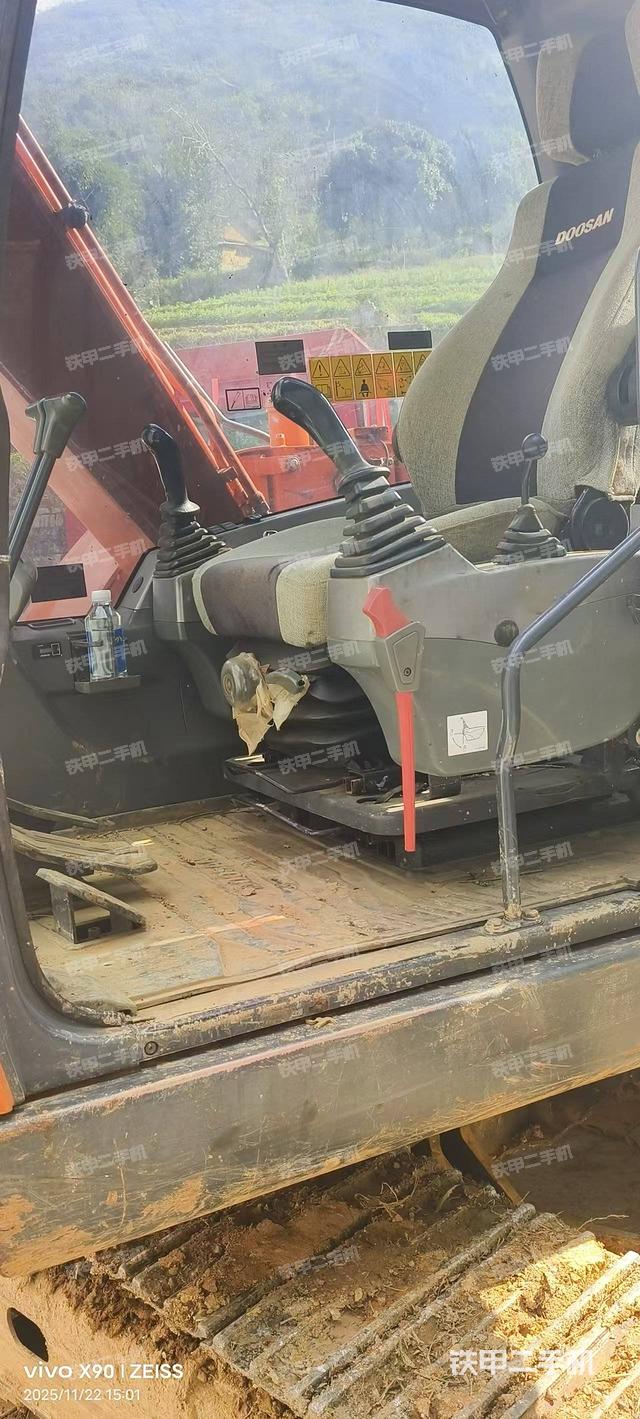 發(fā)動機整體俯視（整機外觀）