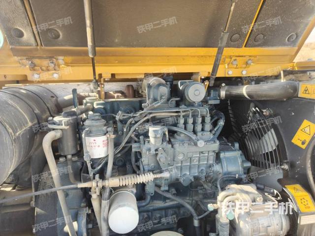 发动机整体俯视（整机外观）