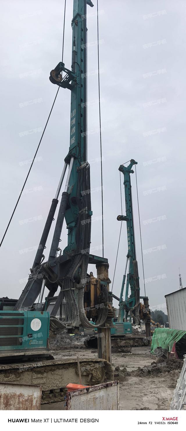 整机右后45°（设备外观及核心部件）