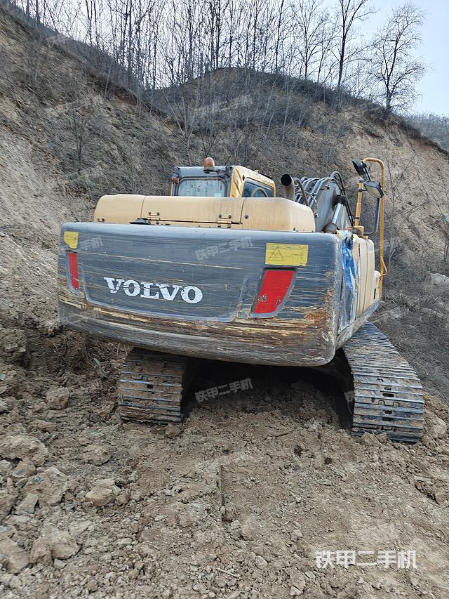 驾驶室顶部（整机外观）