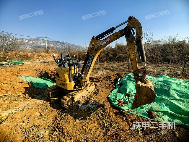 單側(cè)履帶整體（整機(jī)外觀）