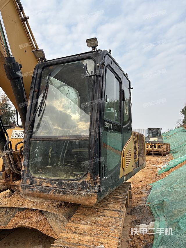 駕駛室整體（整機(jī)外觀）