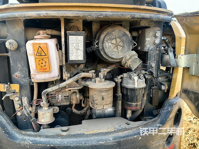 發(fā)動(dòng)機(jī)整體俯視（整機(jī)外觀）