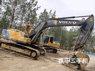 沃尔沃EC240B挖掘机