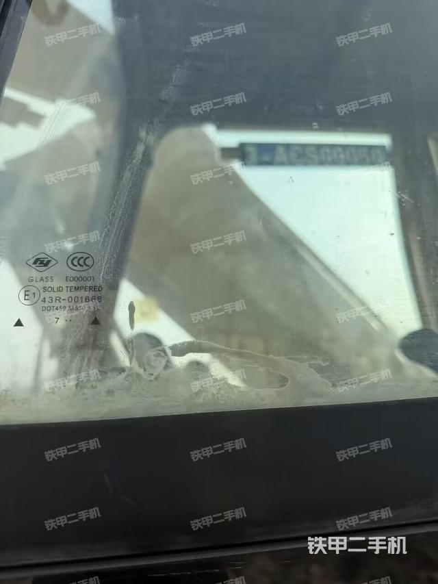 驾驶室整体（整机外观）