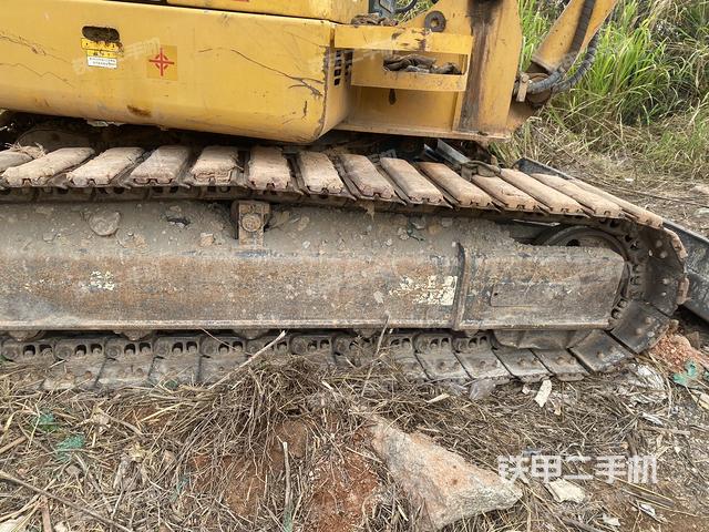 單側(cè)履帶整體（整機(jī)外觀(guān)）