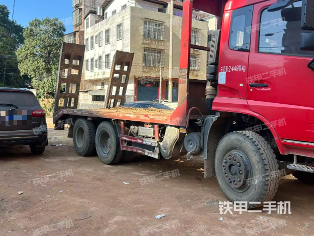 整機右后45°（設備外觀及核心部件）