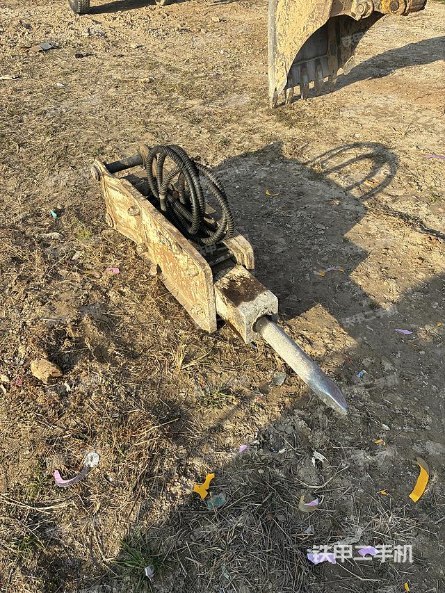 驾驶室整体（整机外观）