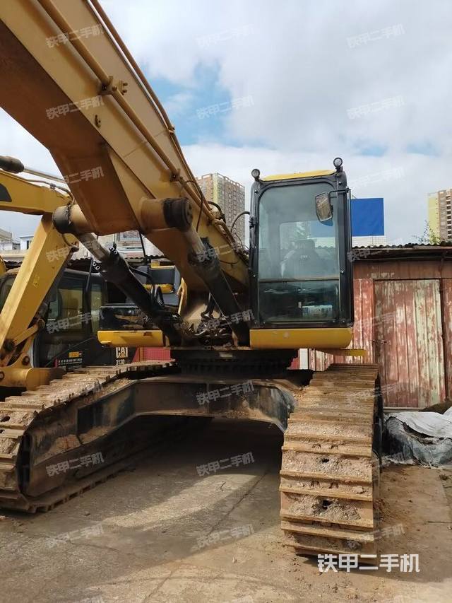 駕駛室整體（整機(jī)外觀）