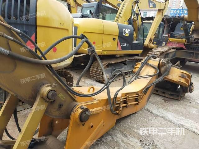 駕駛室頂部（整機(jī)外觀）