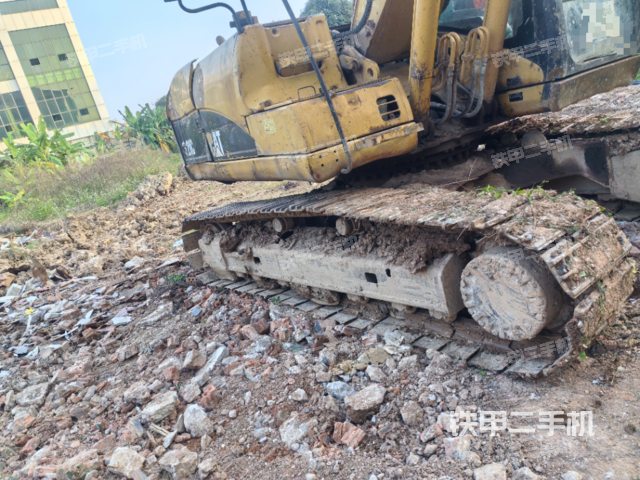 单侧履带整体（整机外观）