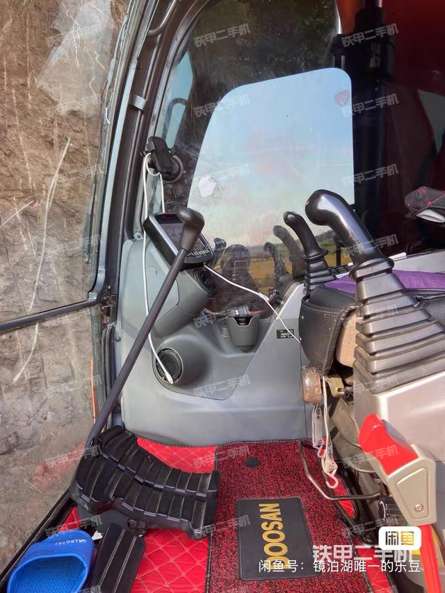 驾驶室整体（整机外观）