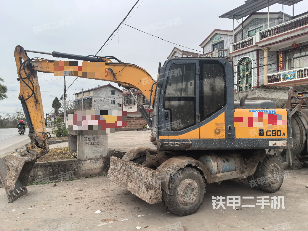 駕駛室整體（整機(jī)外觀）