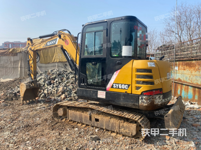 三一重工SY55C挖掘機(jī)