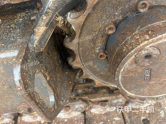 單側(cè)履帶整體（整機(jī)外觀）