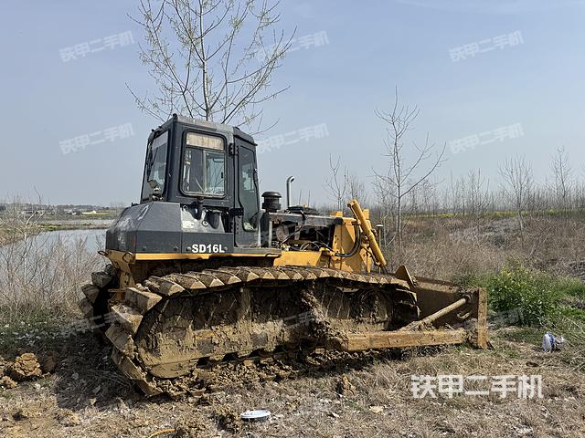 整机右后45°（设备外观及核心部件）