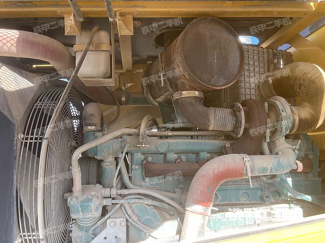 发动机左侧（整机外观及大件）