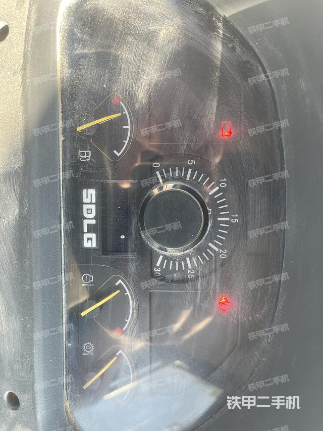 驾驶室操作台（整机外观及大件）