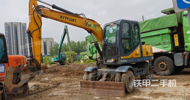 新源XYB75W-8挖掘机